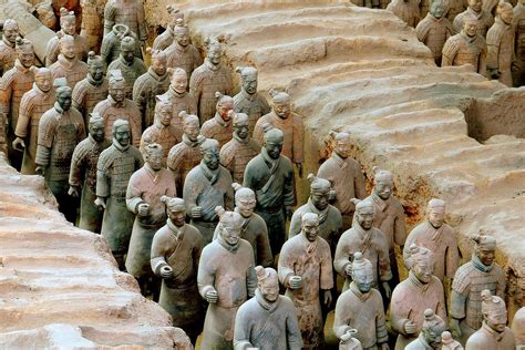  Mausoleum of Qin Shi Huang: Tajemnice starożytnych wojowników i echo imperium!